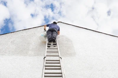 Peinture extérieure à Équirre — façades et ravalement